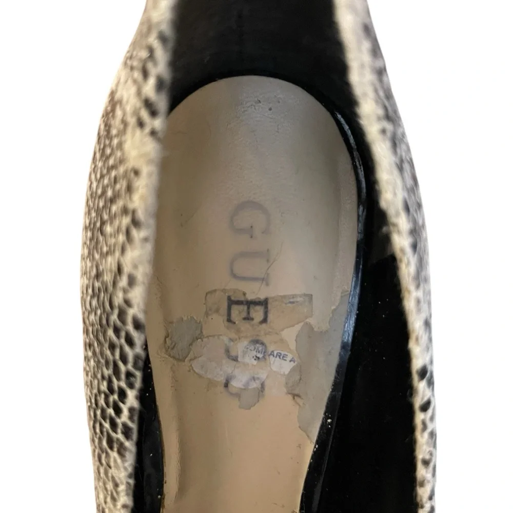 Guess Black and Gray Snakeskin Peeptoe Heels 4.5 in. 7M‎